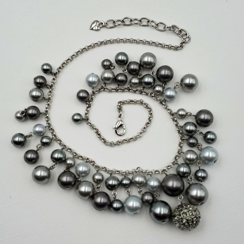 Cardiff Light & Medium Gray Faux Pearl Necklace